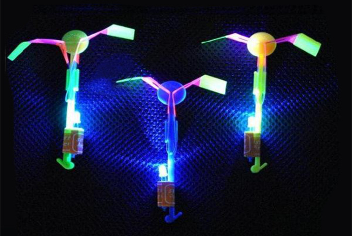 5PCs Set Flash LED Arrow Flying Shooter Children Outdoor Toy for Entertainment