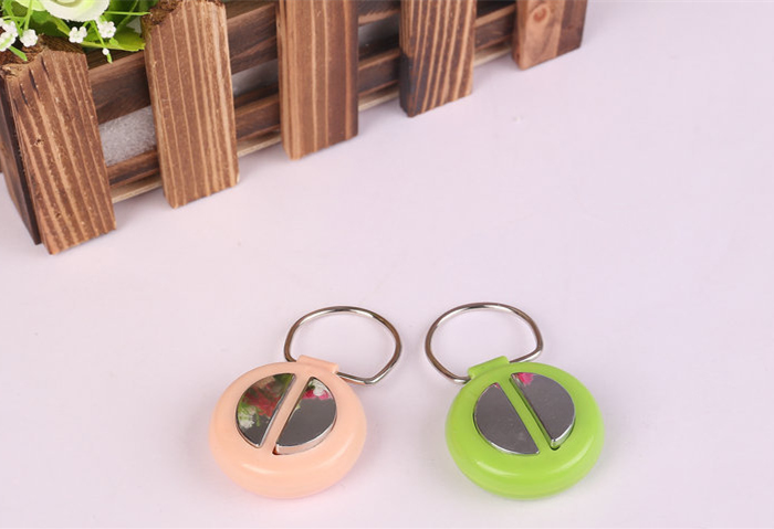 Funny Handshake Electric Shocking Key Ring Joke Trick Toy