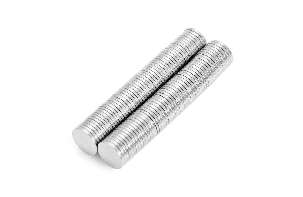 100pcs 8 x 8 x 1mm N52 Strong Cylinder NdFeB Magnet Birthday DIY Intelligent Gift