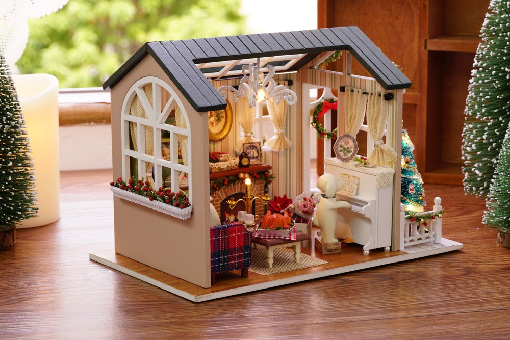 CUTEROOM DIY Wooden House Furniture Handcraft Miniature Box Kit - Holiday Time