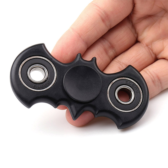 Focus Toy Bat Shaped Rotating Finger Gyro