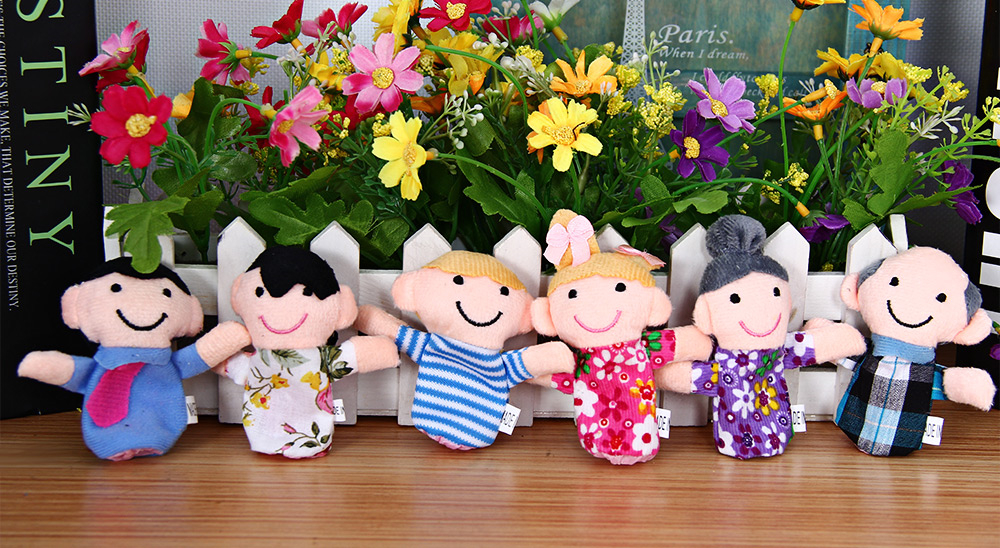 Mini Plush Baby Toy Finger Family Puppets Set Boys Girls 6pcs