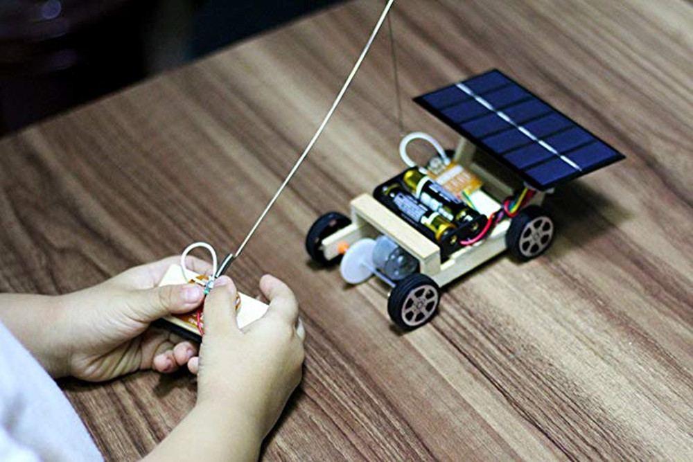 Solar Remote Control Vehicle Wooden Assembly Car Science Educational Toy