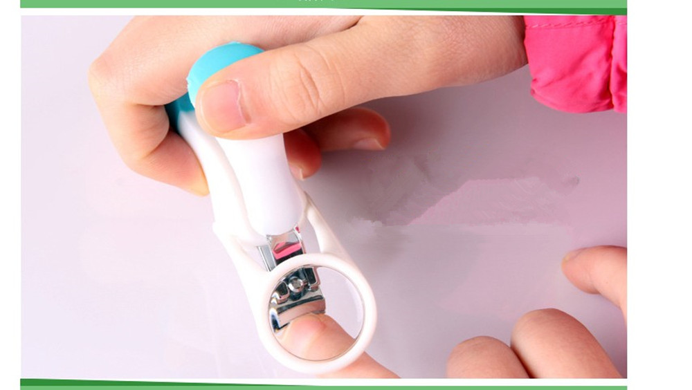 Baby Safety Belt Magnifying Glass Special Nail Clippers