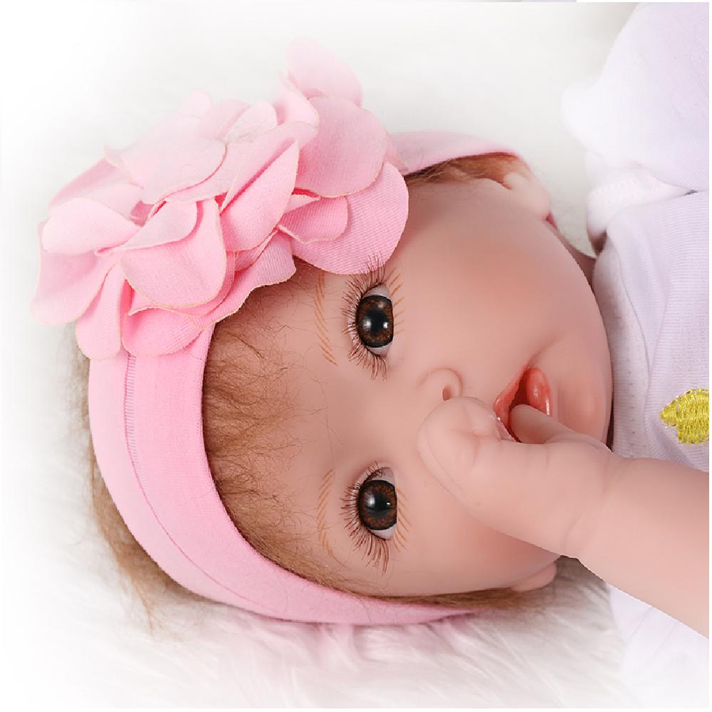 22 inch Real Life Soft Vinyl Silicone Reborn Baby Doll with Clothes