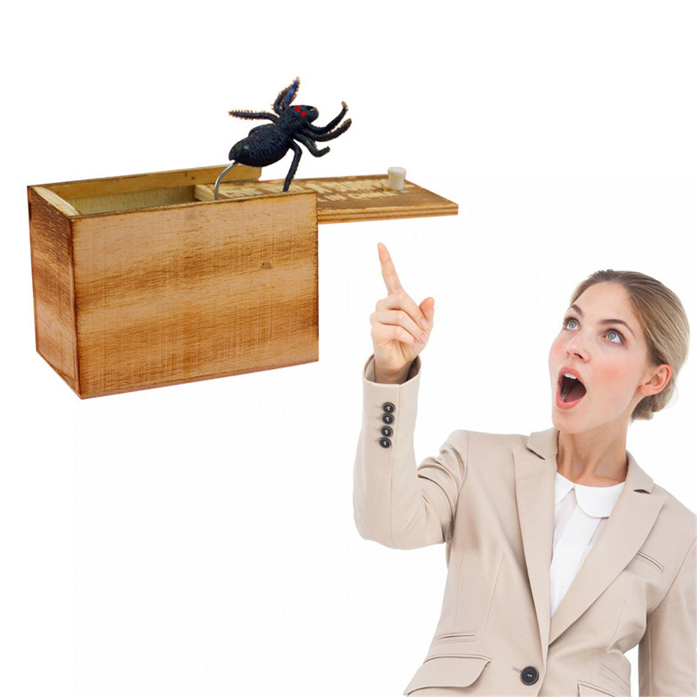 Funny toys Surprise Box Spider Bite in Wooden Box Practical Funny Joke Prank Toy