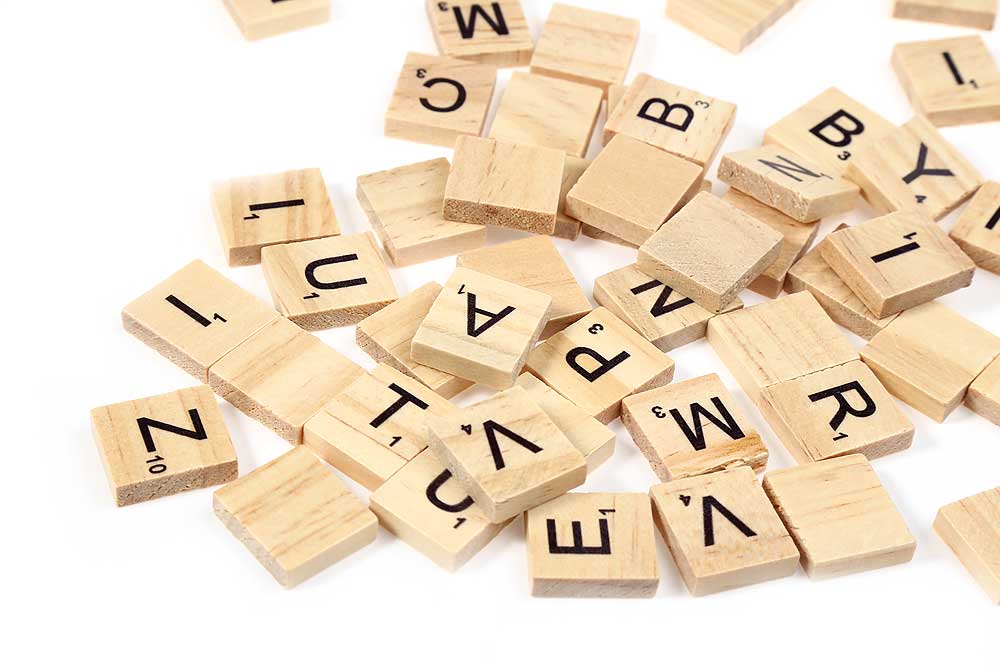 Wooden Scrabble Tiles Capital Letters Board Toy 100pcs